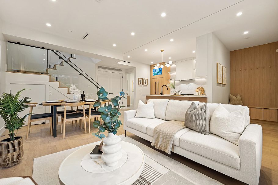 3156-1 E 8th Avenue Vancouver, BC - 5