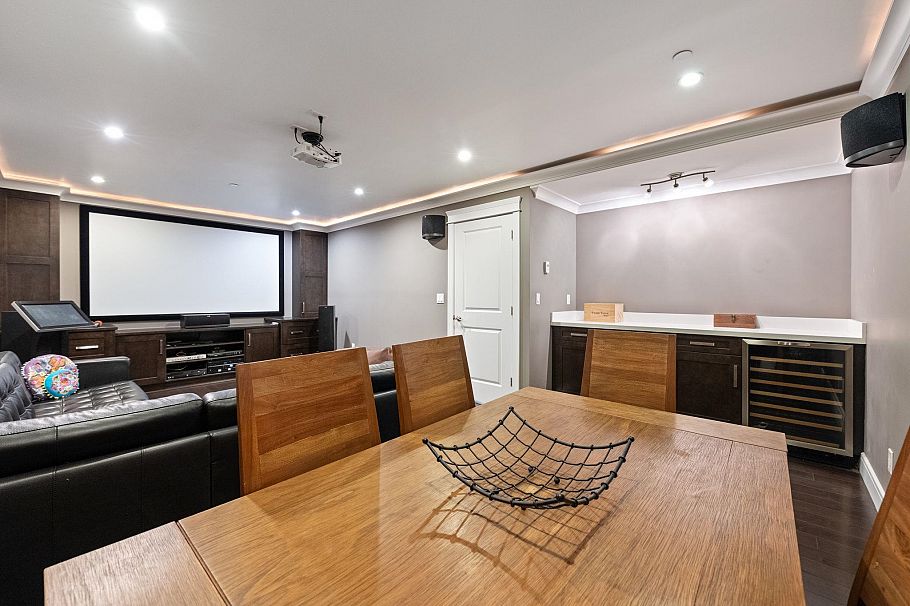 2798 W 19th Avenue Vancouver, BC - 27