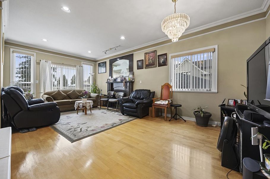 5892 Tyne Street Vancouver, BC - 13