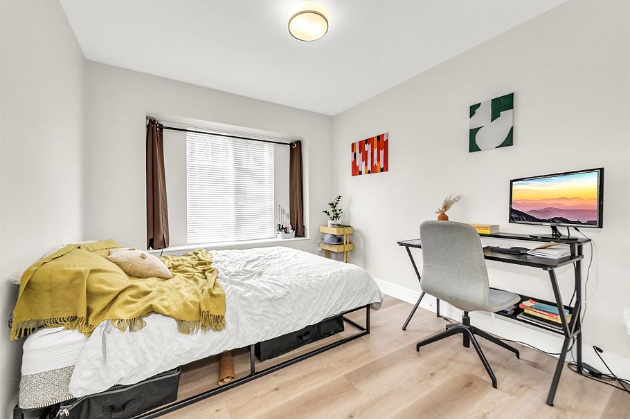 1089 E King Edward Avenue Vancouver, BC - 11