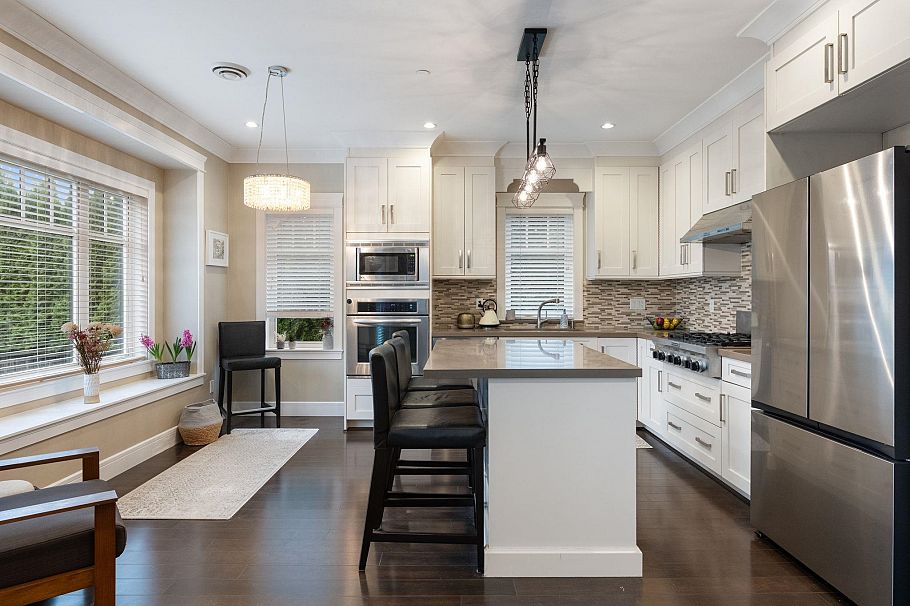 2798 W 19th Avenue Vancouver, BC - 8