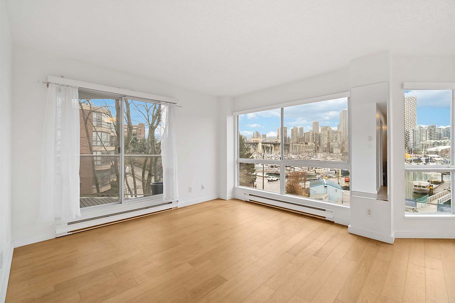 406 1510 W 1st Avenue Vancouver, BC - 2