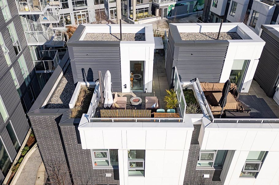 3 8693 Oolichan Way Vancouver, BC - 25