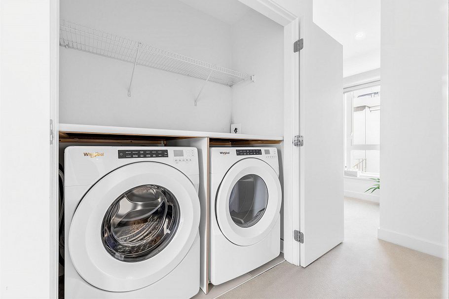 30 3597 Malsum Drive North Vancouver, BC - 26