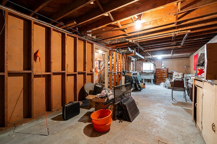 3484 E 25th Avenue Vancouver, BC - 21