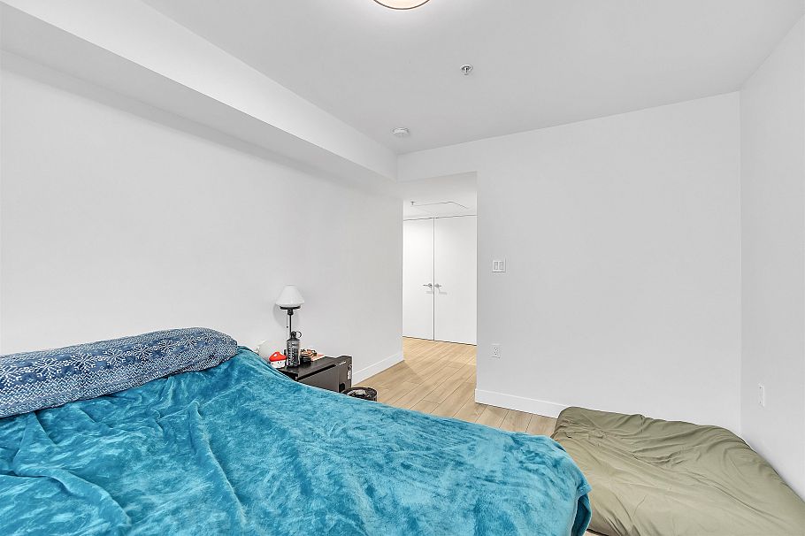 209 1519 Crown Street North Vancouver, BC - 13