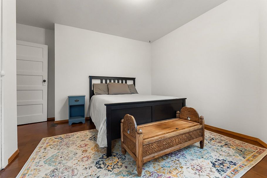 2980 W 8th Avenue Vancouver, BC - 16