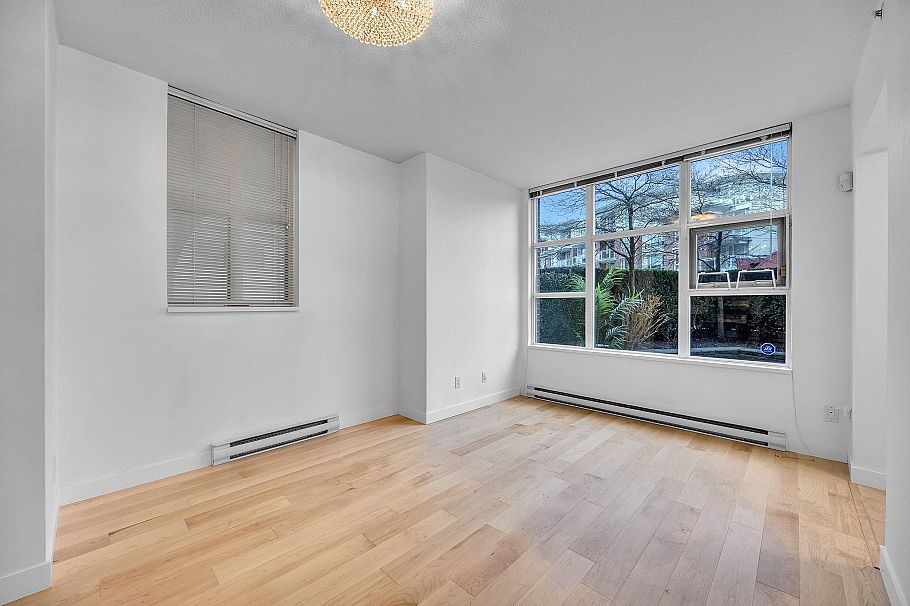 1468 Cedar Cottage Mews Vancouver, BC - 2