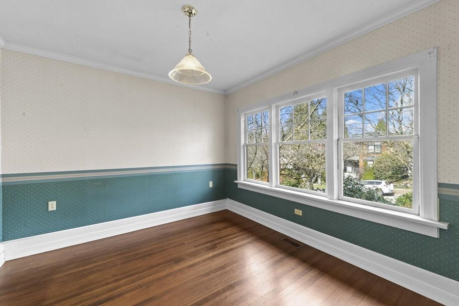 4278 W 12th Avenue Vancouver, BC - 8