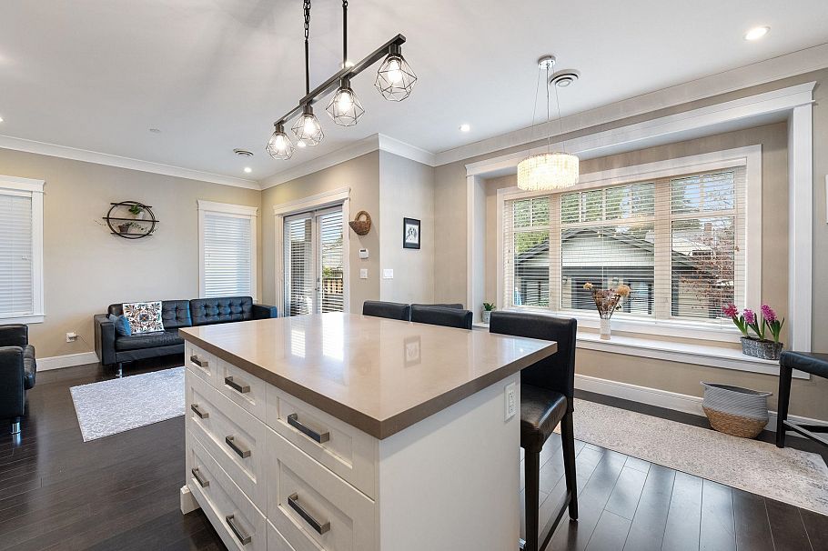 2798 W 19th Avenue Vancouver, BC - 10