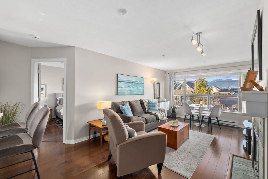 308 3161 W 4th Avenue Vancouver, BC - 3