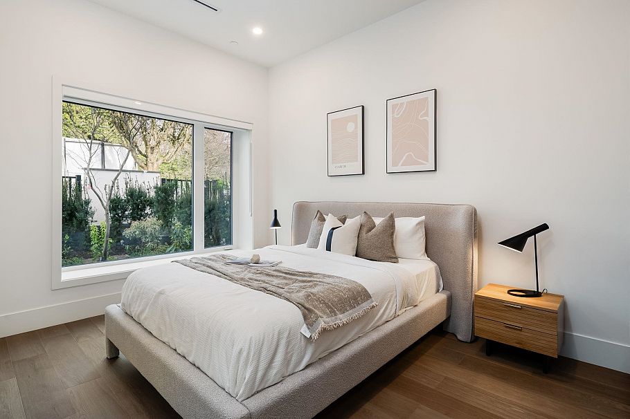 2 950 W 57th Avenue Vancouver, BC - 12