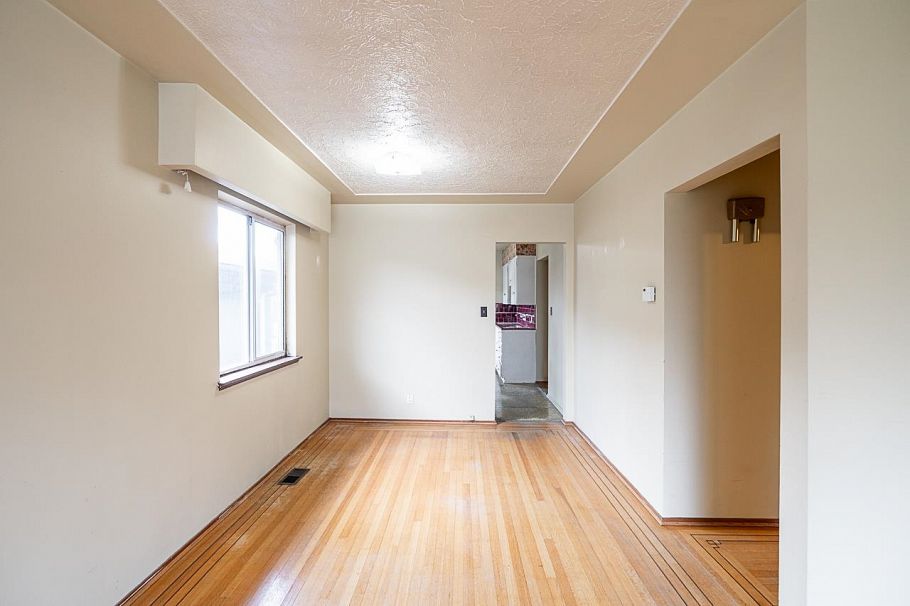 3484 E 25th Avenue Vancouver, BC - 7