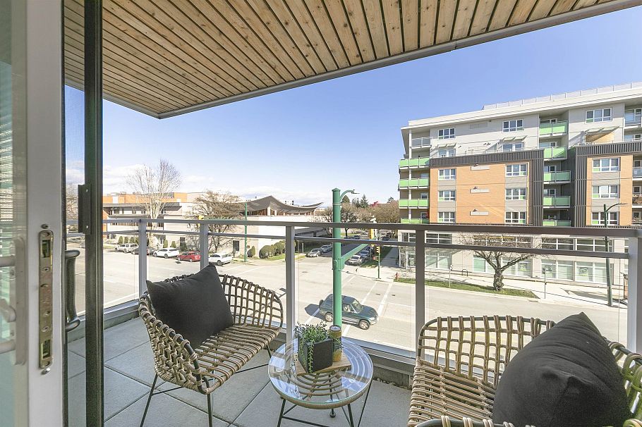 306 688 E 19th Avenue Vancouver, BC - 23