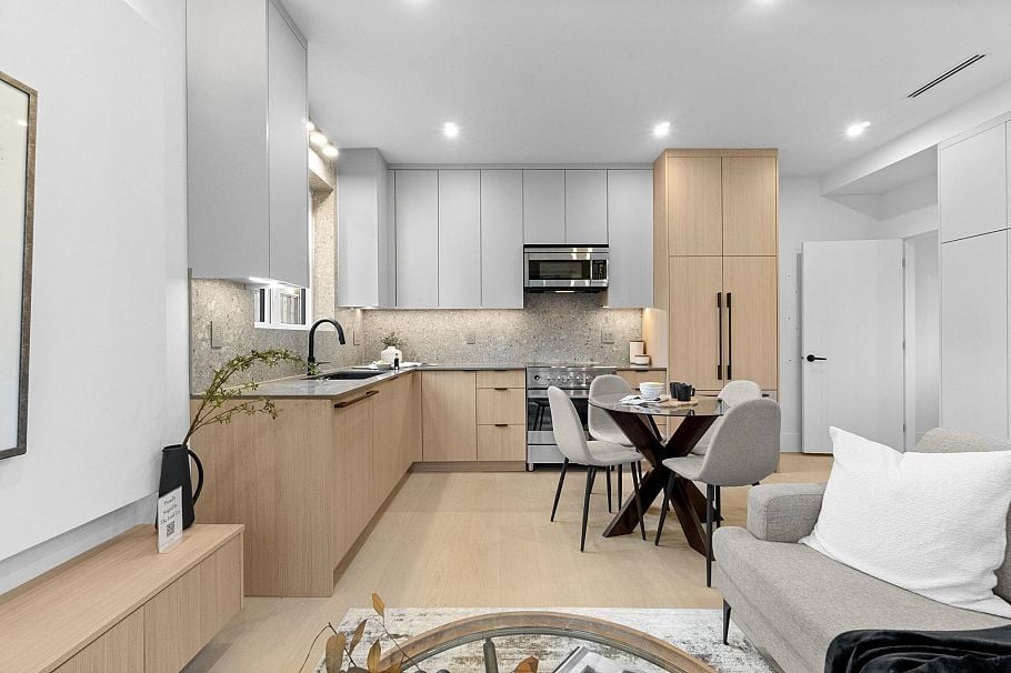 1947 E 13th Avenue Vancouver, BC - 3