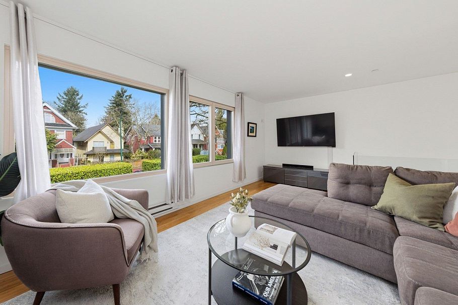 128 W 12th Avenue Vancouver, BC - 8