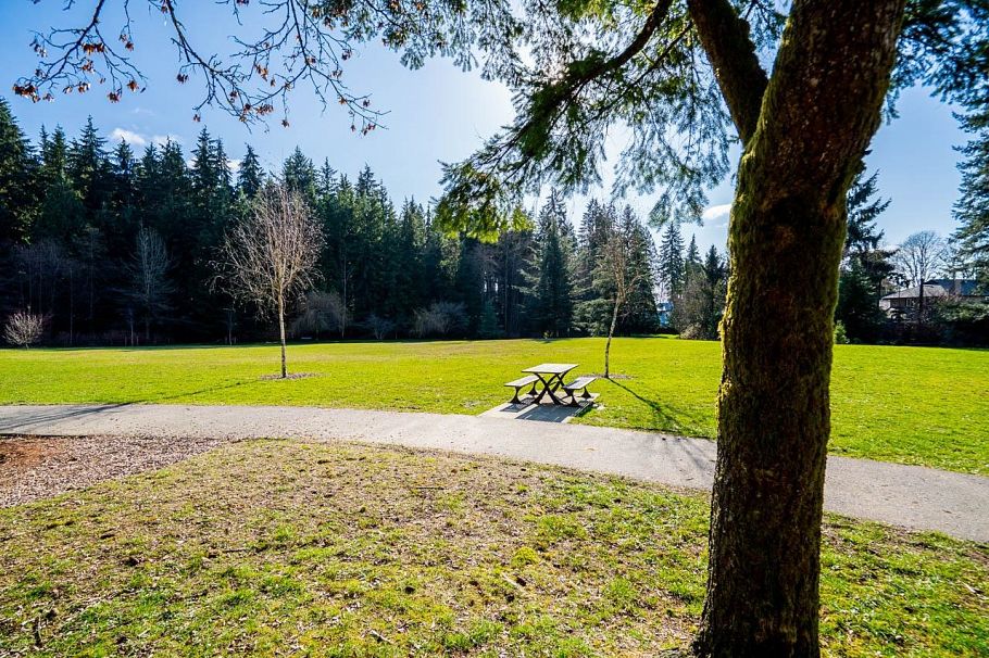 405 1000 Bowron Court North Vancouver, BC - 35