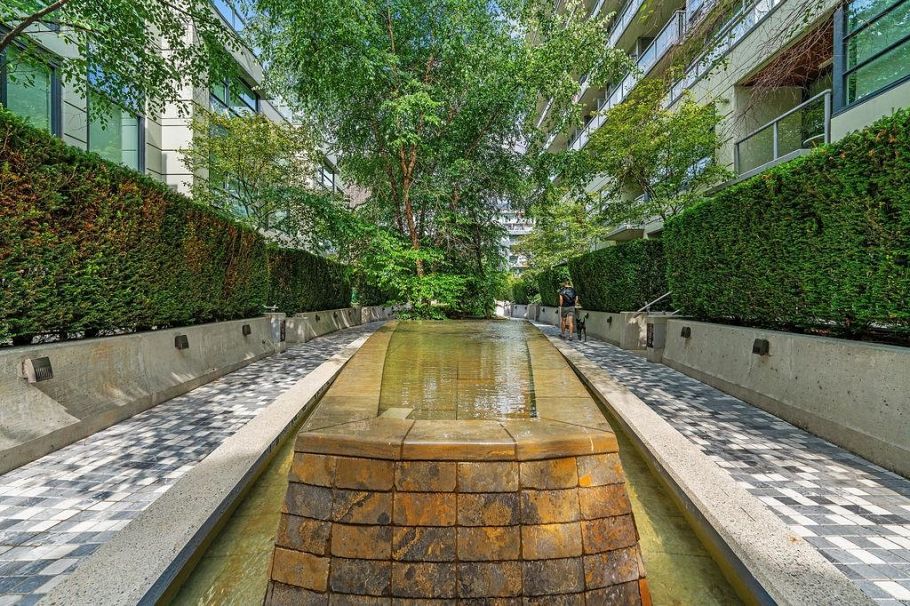 1501 159 W 2nd Street Vancouver, BC - 24