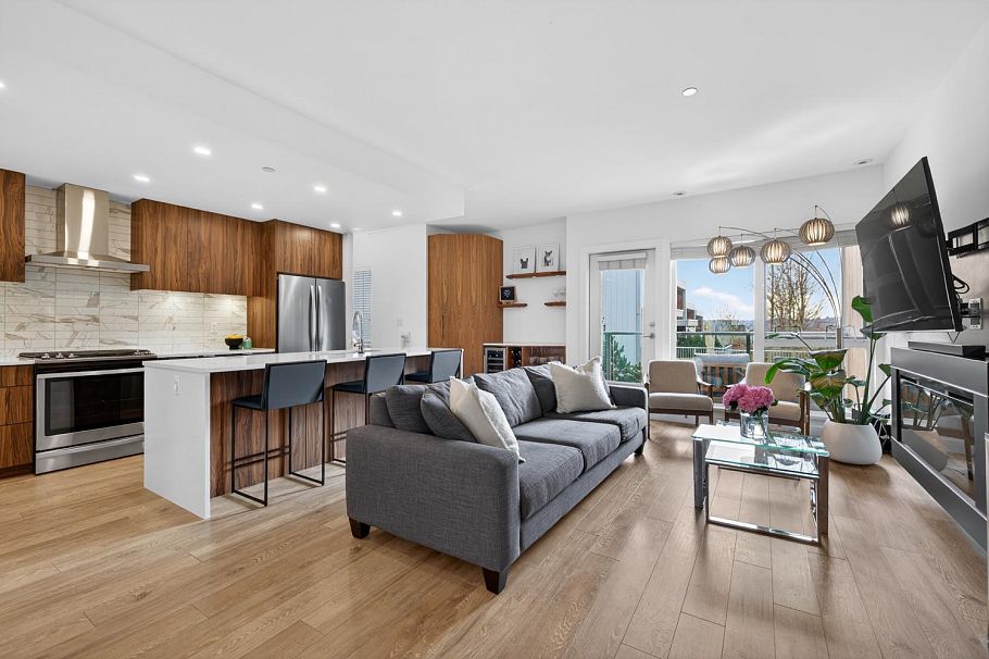 14 3596 Salal Drive North Vancouver, BC - 9