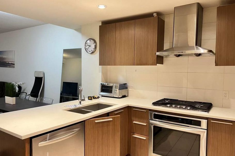 212 6033 GRAY AVE AVENUE, Vancouver BC V6S 0G3 Vancouver, BC - 1