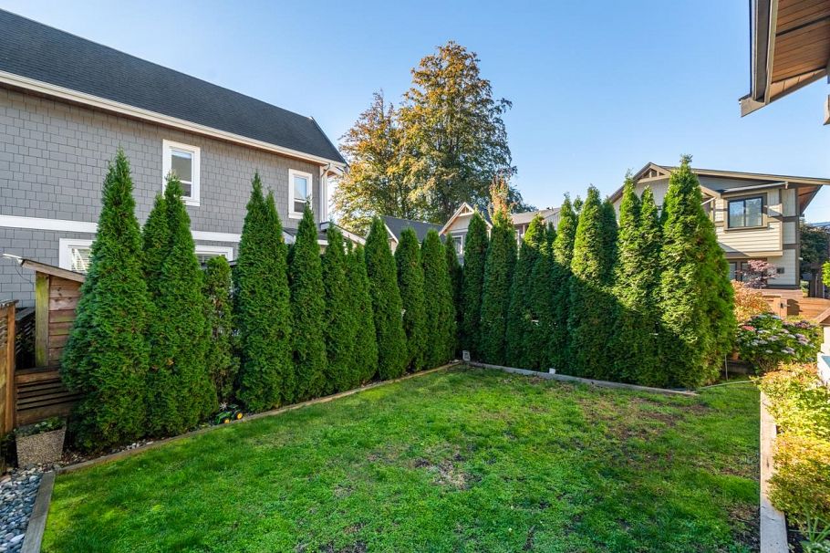 2020 Carson Court North Vancouver, BC - 27