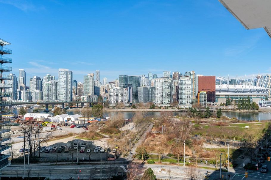 1108 1788 Columbia Street Vancouver, BC - 9