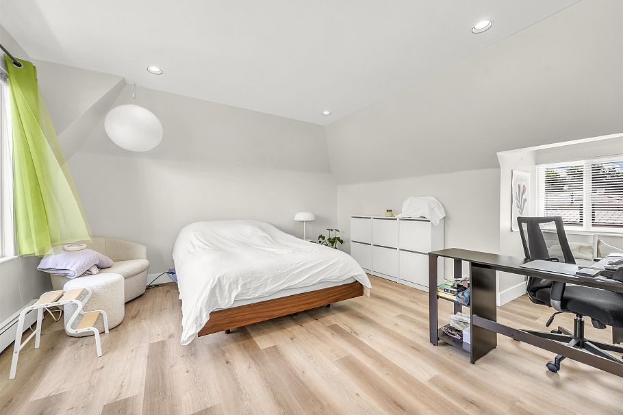 1089 E King Edward Avenue Vancouver, BC - 16