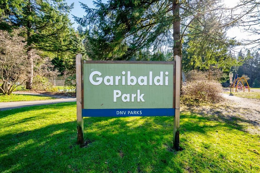 405 1000 Bowron Court North Vancouver, BC - 32