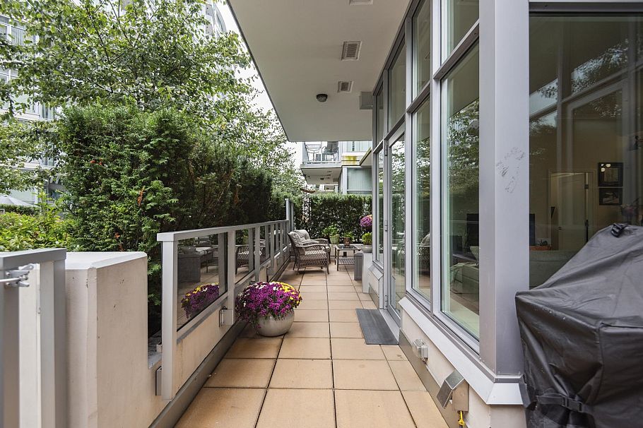 112 185 Victory Ship Way North Vancouver, BC - 23