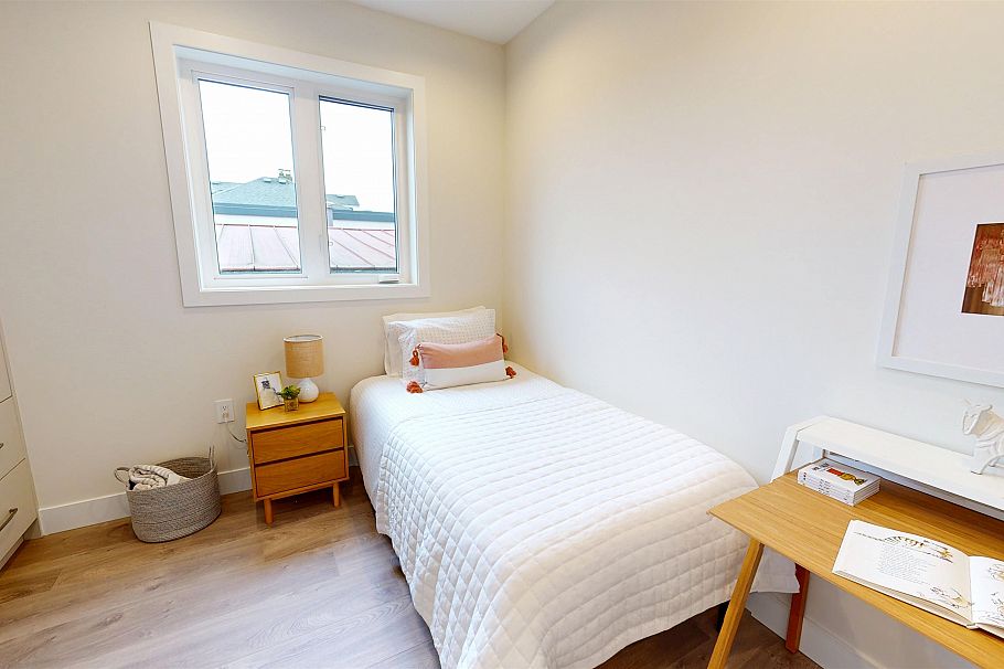 2 2528 Turner Street Vancouver, BC - 8