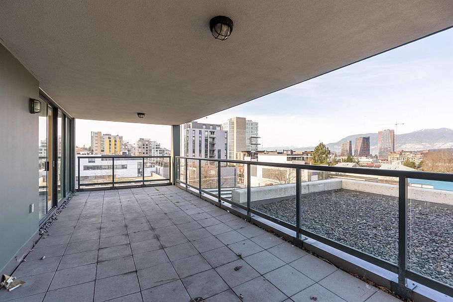 411 1483 W 7th Avenue Vancouver, BC - 5