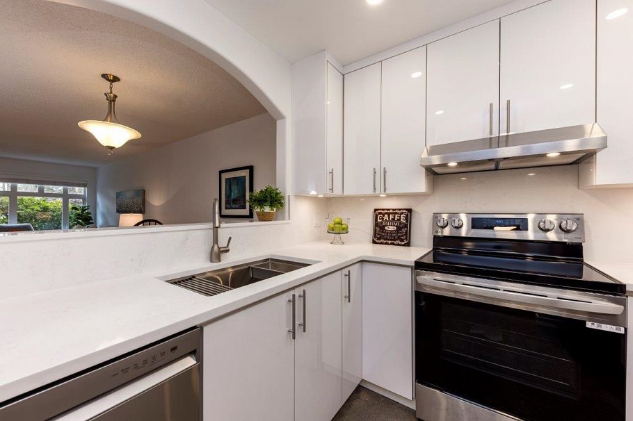 201 2800 Chesterfield Avenue North Vancouver, BC - 9