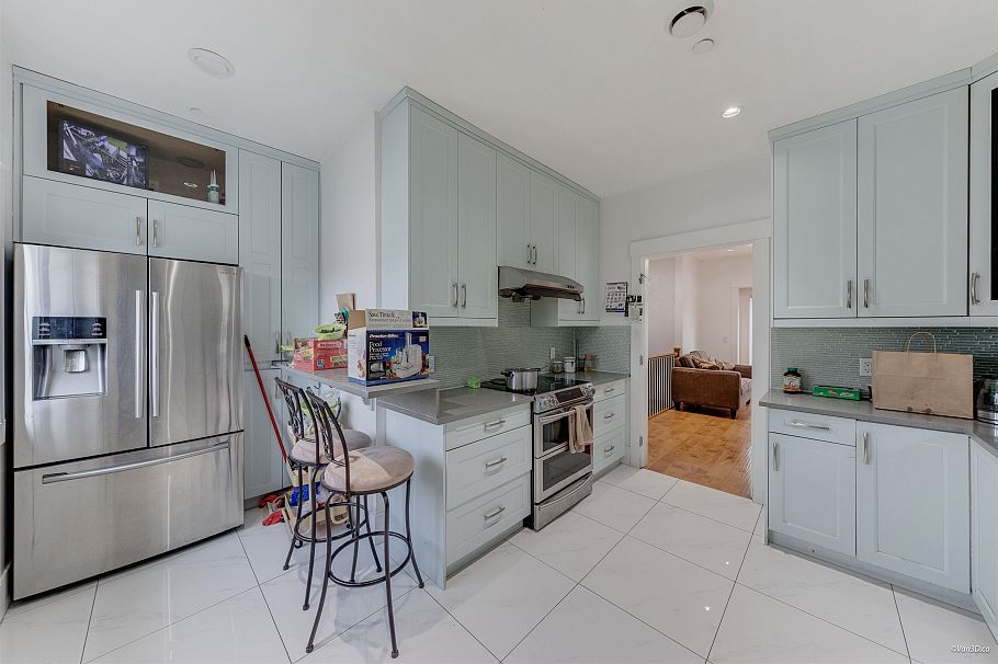 763 E 57th Avenue Vancouver, BC - 31