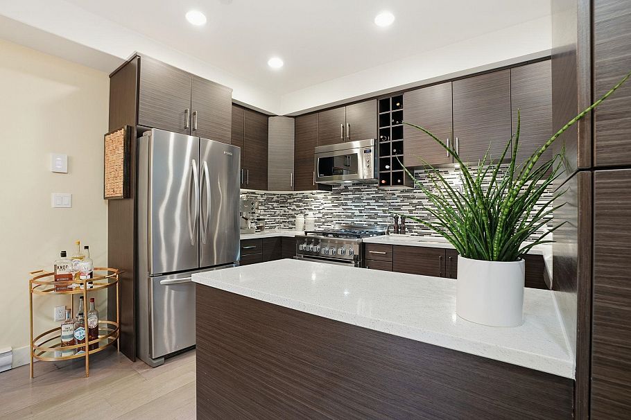 4 1851 Adanac Street Vancouver, BC - 11