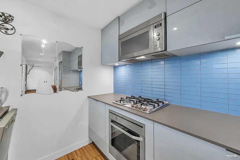 3605 128 W Cordova Street Vancouver, BC - 16