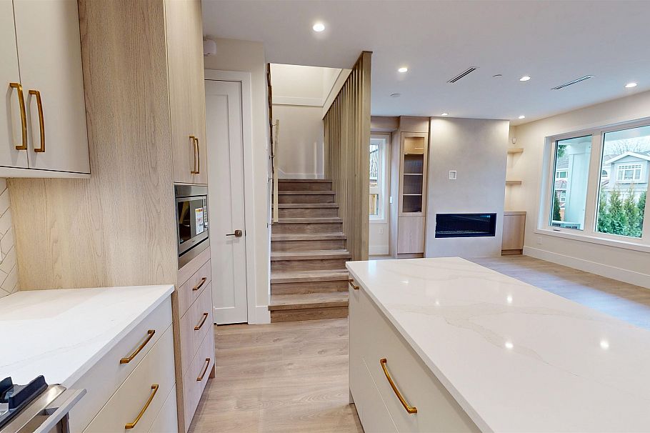 1 2528 Turner Street Vancouver, BC - 7