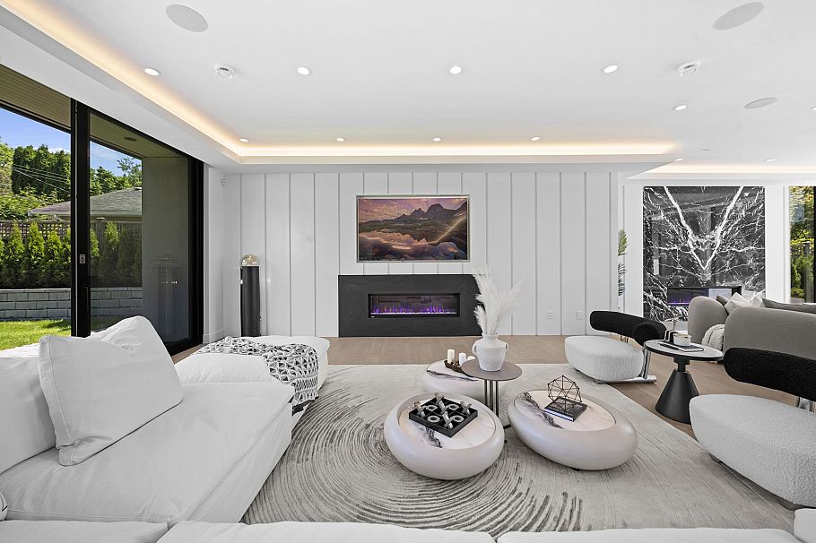 680 Westhyde Place North Vancouver, BC - 28