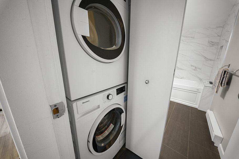 406 888 W 13th Avenue Vancouver, BC - 37