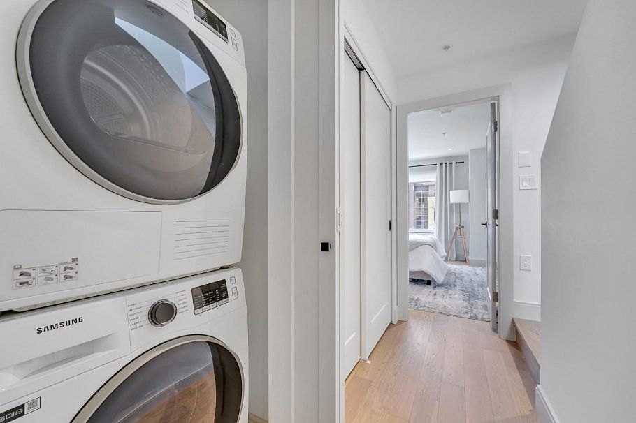 6 632 E 3rd Street North Vancouver, BC - 38