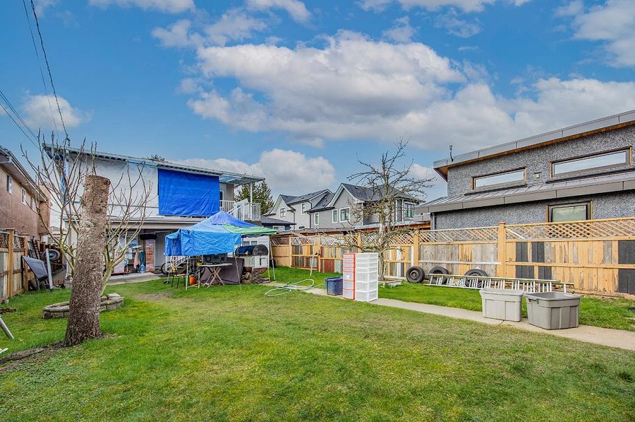 5892 Tyne Street Vancouver, BC - 10