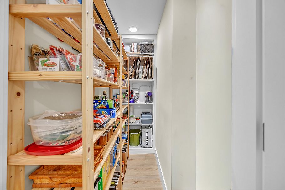 1002 1020 Harwood Street Vancouver, BC - 25