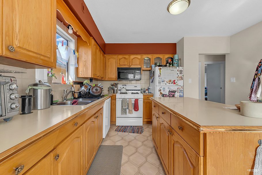 2576 Parker Street Vancouver, BC - 10