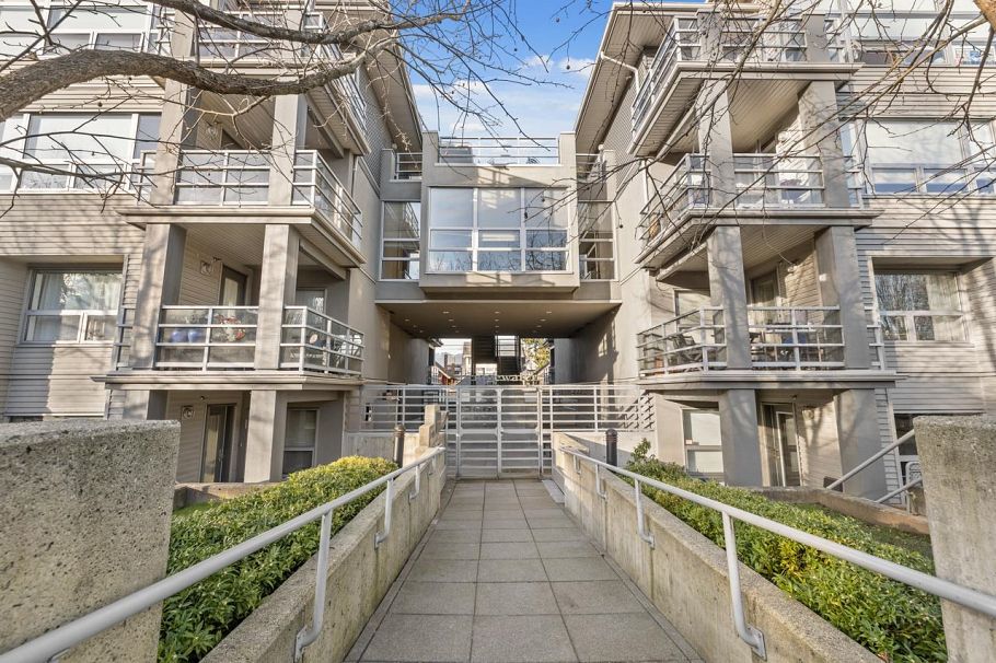 308 3161 W 4th Avenue Vancouver, BC - 31