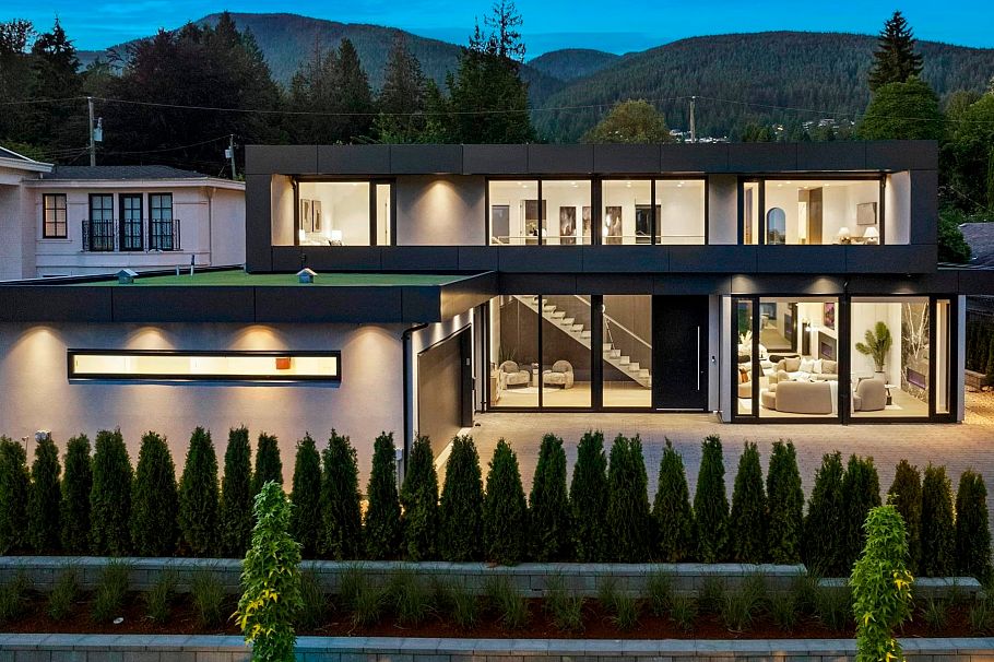 680 Westhyde Place North Vancouver, BC - 3