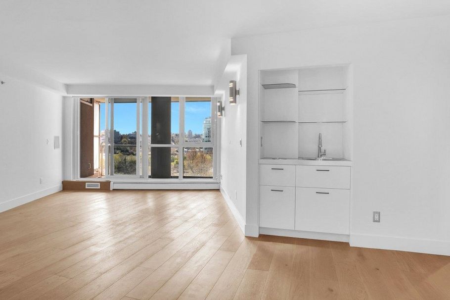 802 1318 Homer Street Vancouver, BC - 5