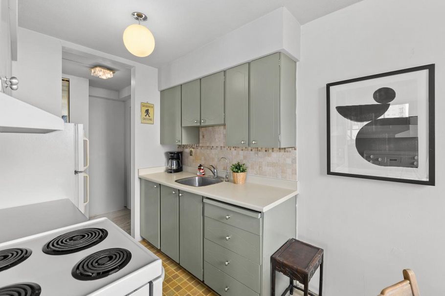 1001 1251 Cardero Street Vancouver, BC - 10