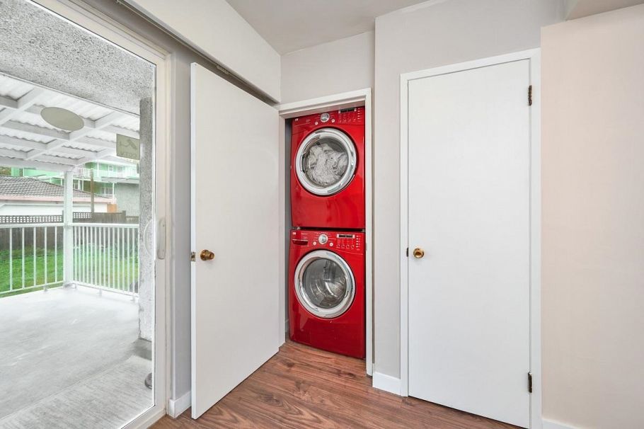 50 E 37th Avenue Vancouver, BC - 12