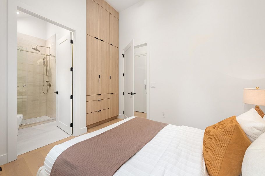 1 3232 W 38th Avenue Vancouver, BC - 10