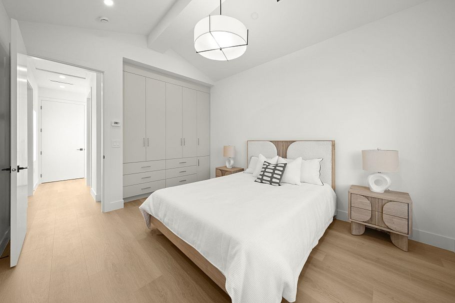 1 1278 E 63rd Avenue Vancouver, BC - 18