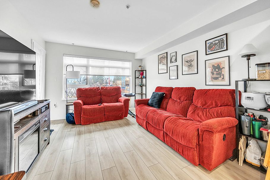 209 1519 Crown Street North Vancouver, BC - 6